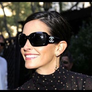 Authentic CHANEL❤️ Black Logo Sunglasses 5076-H